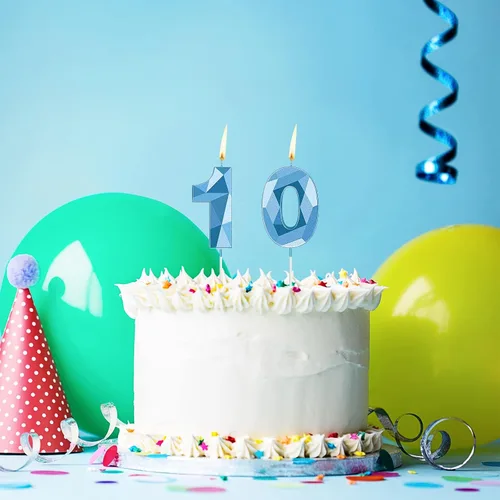 Vista 3 de Nuanchu Velas de cumpleaños número 10 en forma de diamante 3D Velas numerales para pastel de cumpleaños Decoración temática para horneado familiar