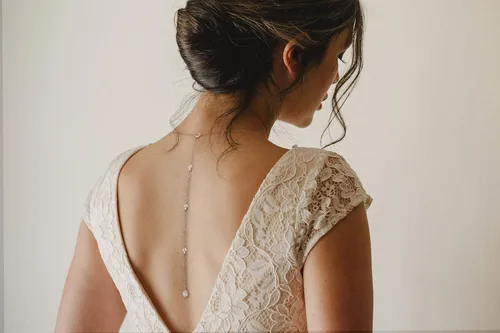Vista 3 de SWEETV Juego de joyas de novia de lágrima para novias y damas de honor con diamantes de imitación de cristal para baile de graduación Cristal