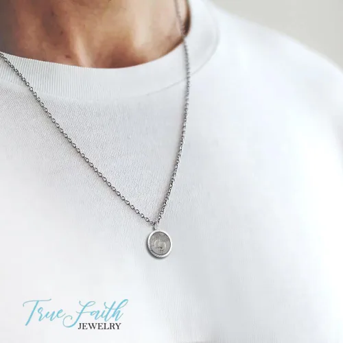 Vista 4 de TrueFaithJewelry Collar de plata de ley con colgante de medalla deportiva de San Cristóbal, 34 pulgadas, Plata esterlina, No es una piedra preciosa