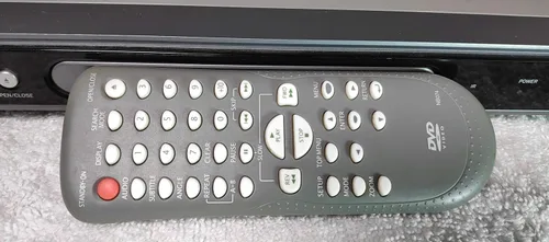 Vista 3 de Magnavox MSD126 reproductor de DVD/CD con escaneo progresivo