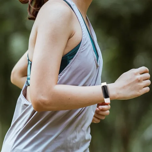 Vista 8 de Paquete de 3 correas Fitbit Luxe compatibles con Fitbit Luxe, correas de repuesto de silicona suave para mujeres y hombres