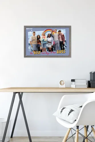 Vista 6 de Netflix Heartstopper: Season 2 - Póster de pared de Best Few Days, 22.4 pulgadas de largo x 14.7 pulgadas de ancho, versión enmarcada de madera