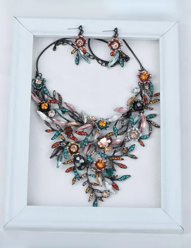 Vista 3 de Fenni Jewelry Vintage - Juego de collar y aretes para mujer, diseño de flores, esmaltado, estilo babero, para boda, novia, baile de graduación