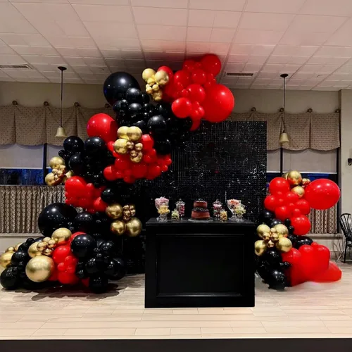 Vista 5 de Lukiituke Kit de arco de globos rojos, negros y dorados, 114 globos rojos, negros y dorados, 4 tamaños para cumpleaños, fiestas temáticas de casino