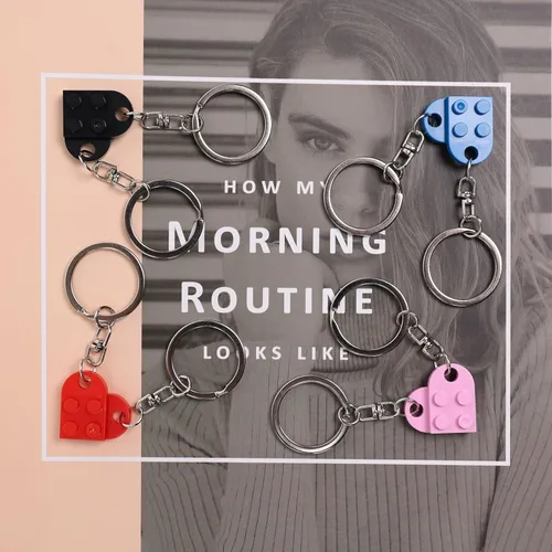 Vista 5 de Heart Keychain Set for Couples, Brick Heart Keychain for Boyfriend Girlfriend, 2 Pcs Matching Heart Colorful Keychains.