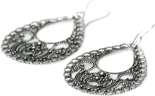 Vista 6 de NOVICA Pendientes colgantes artesanales hechos a mano de plata de ley 925 Indonesia 'Bali Glam', Plata de ley Perla, No es una piedra preciosa