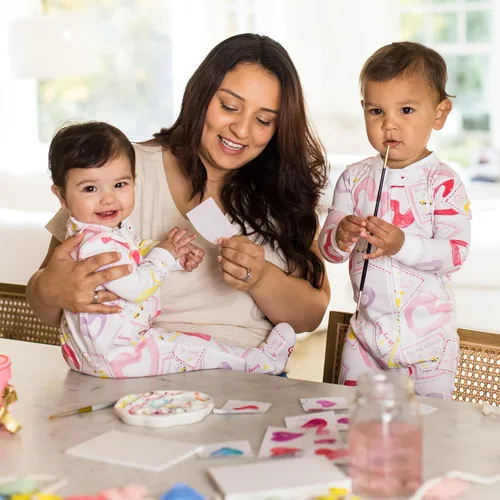 Vista 64 de Burt's Bees Baby Pijama para bebé niña, 100% algodón orgánico, pijama de una pieza, overol diagonal con cremallera, ajuste cómodo