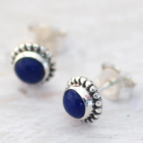 Vista 3 de NOVICA Lapislázuli - Pendientes redondos de plata de ley 925, diseño de globo azul