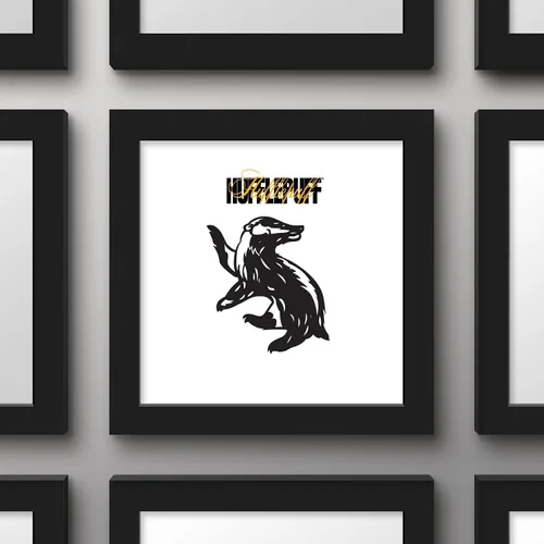 Vista 2 de Trends International Gallery Pops Harry Potter - Póster de pared con icono de Hufflepuff de 12 x 12 pulgadas, versión enmarcada en negro Versión