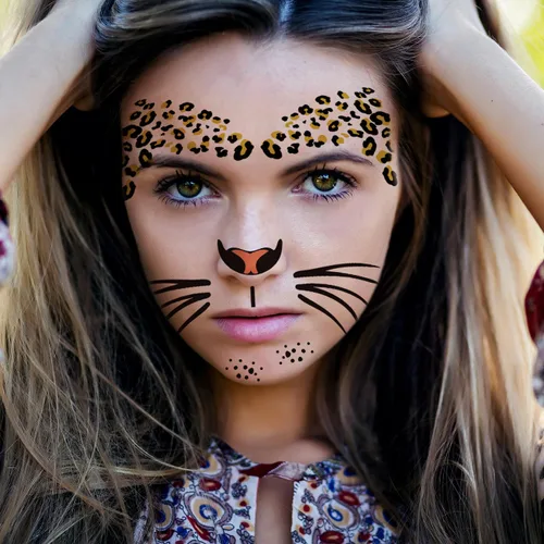 Vista 7 de Paquete de 6 tatuajes temporales de cara de leopardo feroz, kit de rayas realistas para nariz, bigotes y frente para Halloween, fiestas de disfraces