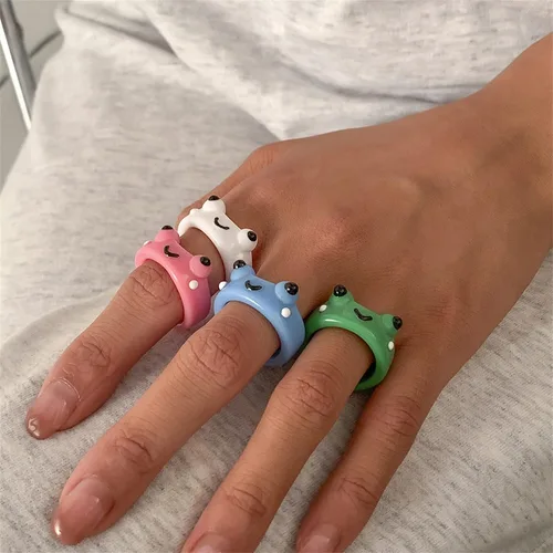 Vista 3 de Lindo Y2k - Juego de anillos indie de arcilla de acrílico para mujeres, adolescentes, niñas, niños, coloridos, divertidos, nudillos, de plástico