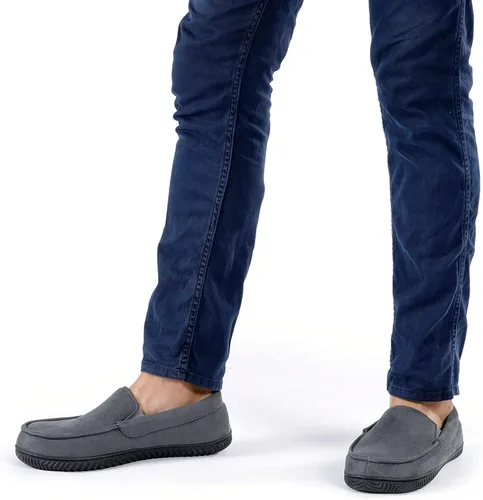 Vista 2 de RockDove Pantuflas tipo mocasín con forro de franela Alexander para hombre