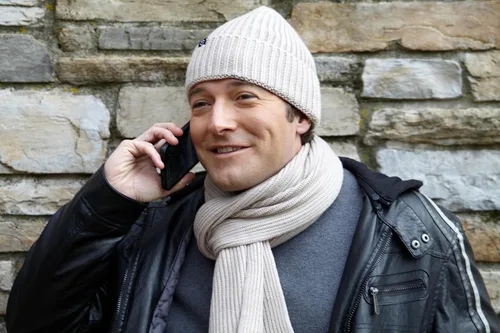 Vista 7 de Funky Junque Conjunto de bufanda y sombrero para hombres y mujeres, gorro a juego, ropa de invierno, regalos de Navidad, gorro de punto cálido
