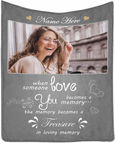 Vista 37 de InterestPrint Manta personalizada en memoria amorosa manta personalizada con foto, There is a Little Bit of Heaven in Our Home perfecta para sofá