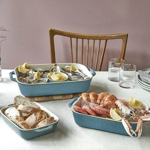 Vista 4 de STAUB Juego de 3 platos rectangulares de cerámica para hornear, turquesa rústico Oven-to-Table for Lasagnas, Roasts & Apple Crisp. Dishwasher Safe
