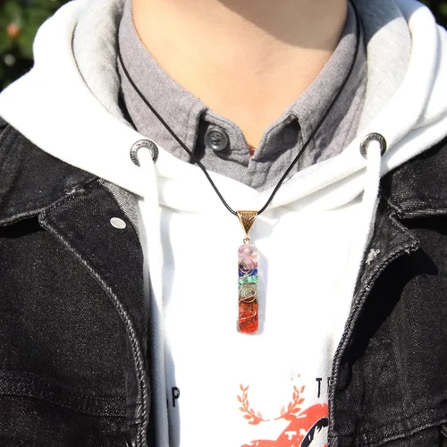 Vista 14 de Orgone Chakra Pendant 7 Chakra Stones Necklace Orgonite Pendant with Adjustable Cord Crystals Necklace for Women Men