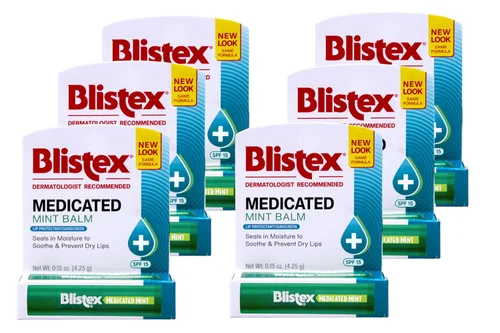 Vista 9 de Blistex Bálsamo labial de bayas medicadas, paquete de 3