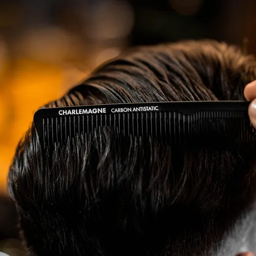 Vista 3 de Charlemagne Peine de cabello de carbono irrompible para hombres de 18 cm - Peine fino antiestático para cortar y peinar, para hombres y mujeres