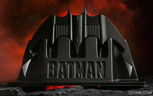 Vista 2 de NECA Batman (1989 Película) Prop Replica Batarang