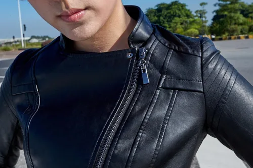 Vista 18 de chouyatou Chaqueta acolchada de piel sintética con cremallera a la moda para mujer