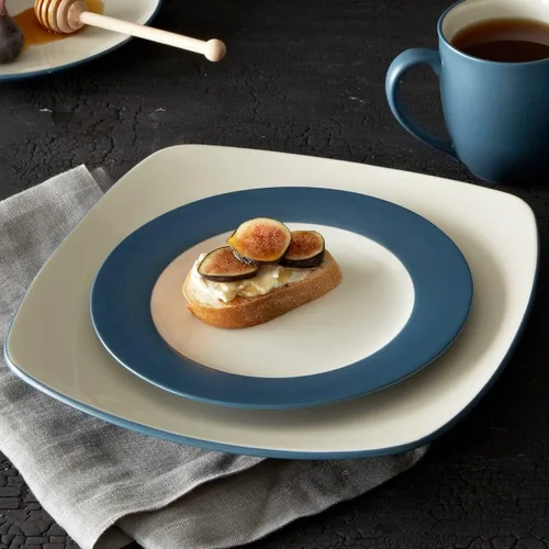 Vista 3 de Noritake Colorwave Blue - Juego de 4 piezas para colocar cuadrado