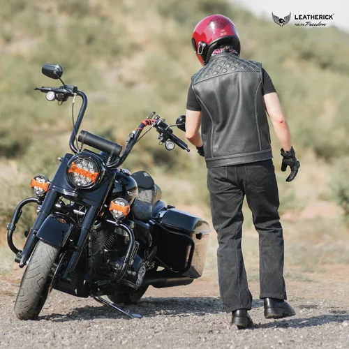 Vista 2 de Leatherick Mens Black Motorcycle Vests - Top Grain Cow Leather SOA Club & Traditional Paisley Satin Liner Leather Biker Vests