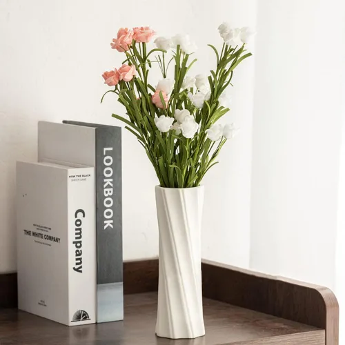 Vista 4 de Jarrón de cerámica blanca, 8.4 pulgadas de alto, florero artístico de estilo clásico para chimenea, dormitorio, cocina, sala de estar, centros