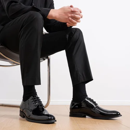 Vista 4 de Vostey Zapatos de vestir para hombre clásicos con punta de ala Brogue Oxfords