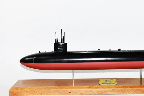 Vista 5 de USS Pollack SSN-603 Modelo submarino, Marina de los EE. UU., Modelo a escala, caoba, clase de permiso