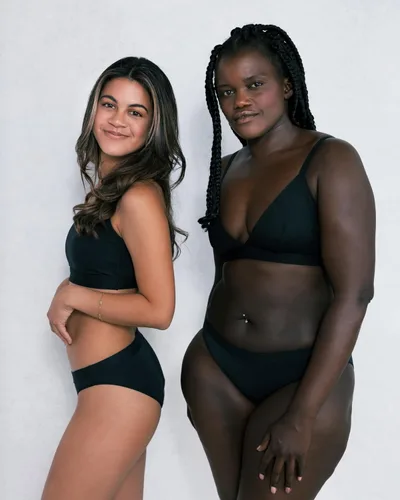 Vista 3 de saalt Ropa interior reutilizable para el período: cómoda, delgada y te mantiene seca de todas las fugas (algodón, bikini)