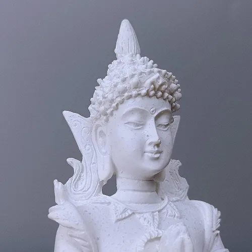 Vista 5 de Estatua armoniosa de meditación de yoga de Buda blanca, escultura coleccionable de piedra arenisca artesanal, decoración de escultura de Feng Shui