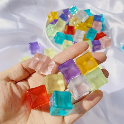 Vista 4 de 94 + 300 cubos acrílicos falsos y gemas de plástico, cristales de diamante falsos luminosos cuadrados triturados para decoración de mesa, decoración