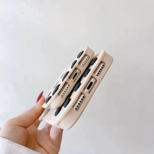 Vista 4 de Yatchen Fundas Kawaii para iPhone 7 Plus/8 Plus, lindo diseño de dibujos animados 3D Boba Milk Tea Funda de silicona suave divertida con perlas