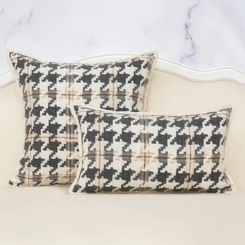 Vista 3 de Alerfa Funda de cojín cuadrada de terciopelo de algodón, 18 x 18 pulgadas, color marrón claro, blanco y gris oscuro, funda de almohada decorativa