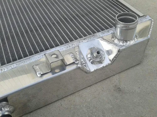 Vista 5 de Radiador de aluminio de 3 núcleos para Nissan Datsun 280ZX 2.8L 1981-1983 1982