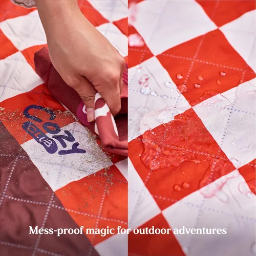 Vista 7 de Cozy Club Manta de picnic impermeable – Alfombra plegable para exteriores de 60 x 70 pulgadas con estacas, bolsillo y correa para el hombro Manta