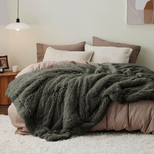 Vista 14 de Bedsure GentleSoft Manta de Tiro de Piel Sintética Esponjosa y Suave para Sofá, Forro Polar Sherpa Suave Regalos Acogedores para Mujeres, Manta