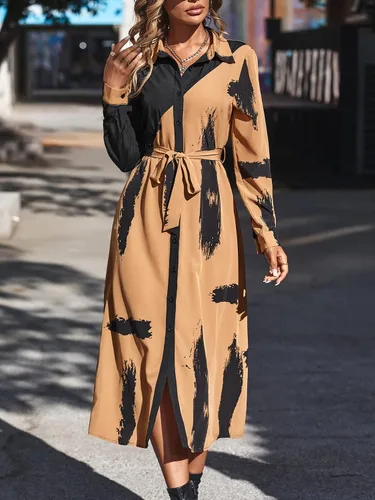 Vista 4 de WDIRARA Vestido maxi camisero con cinturón y botones frontales y estampado de pincel en bloque de color para mujer