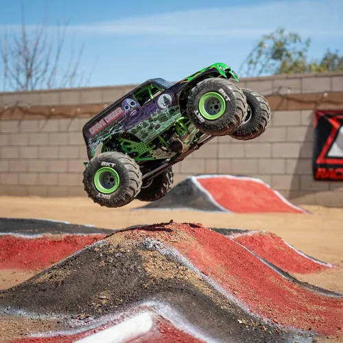 Vista 8 de Losi LMT 2.0 Camión Monstruo de Tracción en las 4 Ruedas con Eje Sólido RTR - Grave Digger LOS04028T1