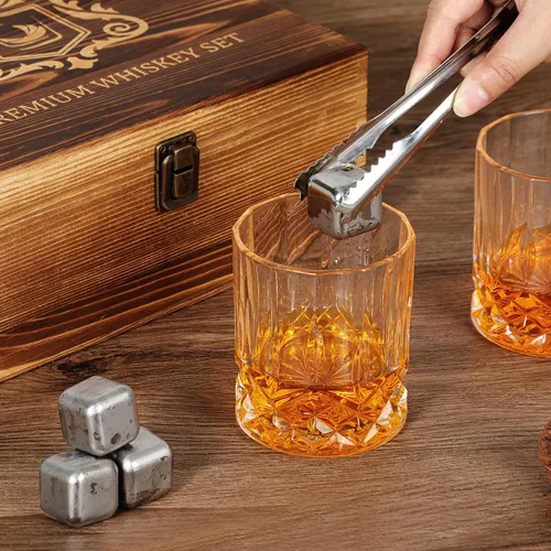 Vista 5 de Juego de vasos de whisky, juego de regalo de cumpleaños para hombre, piedras de whisky, vidrio de roca de bourbon con caja de regalo de madera