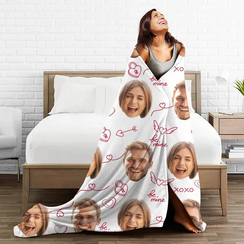 Vista 7 de Manta de fotos personalizada para parejas, 30 x 40 pulgadas, divertida manta de franela de forro polar suave con patrón de corazón sin costuras