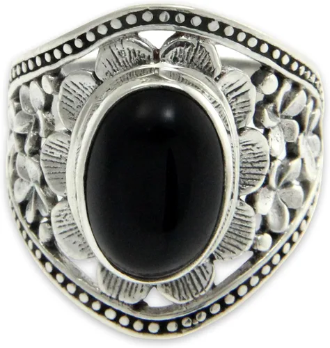 Vista 4 de NOVICA Anillo artesanal hecho a mano con flor de ónice único de plata de ley 925 para cóctel, negro, blanco, Indonesia, floral, felicidad, piedra