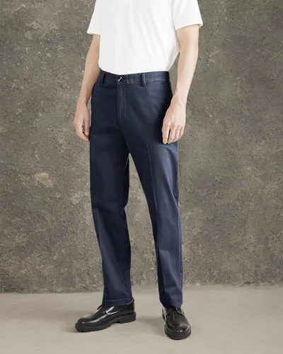 Vista 4 de Dockers Men's Slim Fit Signature Iron Free Khaki with Stain Defender Pants