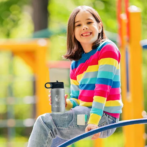 Vista 111 de Cuptify Botella de agua para niños personalizada con nombre en botella de agua aislada con anillo brillante verde de 12 onzas Verde brillante