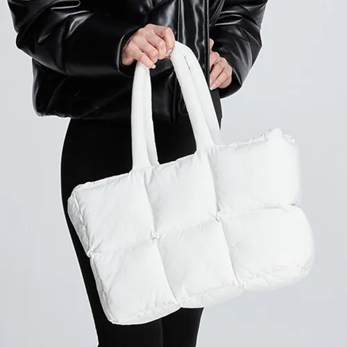Vista 5 de YUHOCB Bolsa grande acolchada para mujer, bolsa de mano acolchada, suave y acolchada, bolsa de hombro ligera de lujo