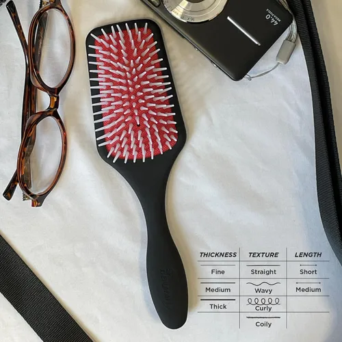 Vista 9 de Denman Cepillo de Paleta para Desenredar y Peinar – Desenredador y Estilizador para Cabello Húmedo o Seco para Cabello Rizado, Crespo, Liso, Grueso