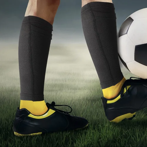Vista 6 de Skylety Soccer Shin Guard Sleeves Calf Compression Sleeves Football Leg Sleeve Compression Support Sports Sleeve Socks for Men and Women for Soccer