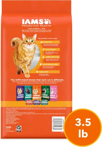 Vista 9 de Comida seca IAMS Proactive Health para gatos adultos con cuidado de bolas de pelo con pollo y salmón, bolsa de 3.5 lb Veterinarian-recommended