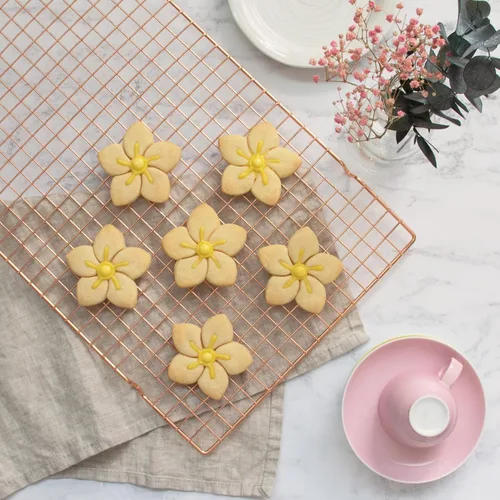 Vista 3 de Cortador de galletas Frangipani, 1 pieza - Bakerlogy
