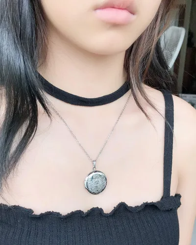 Vista 6 de Collar redondo con medallón que sostiene imágenes de forma de corazón, medallones en forma de círculo, regalo para joyas de niña, Esmalte